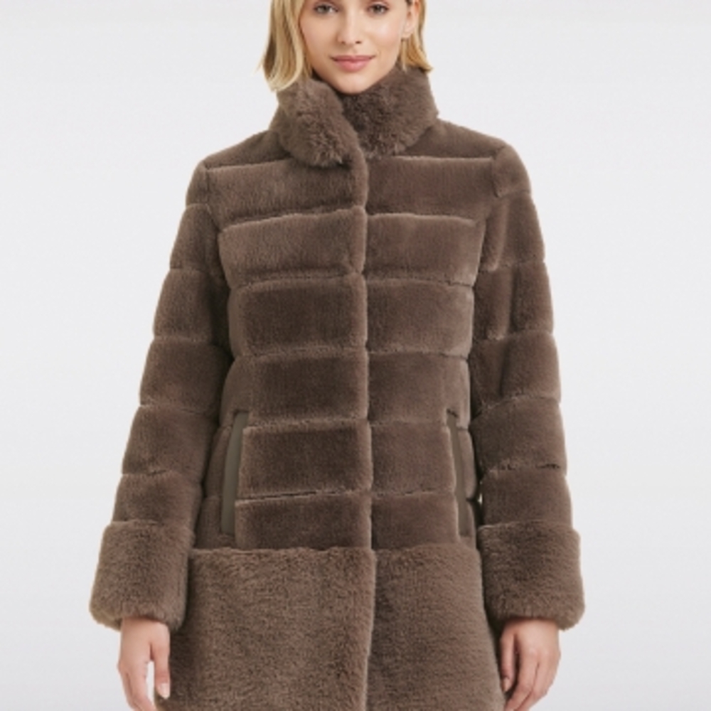 Women's Brown Faux Fur Coat - Picture 9 of 9